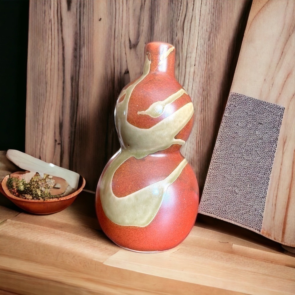Asian double gourd vase, vintage, excellent condition, glazed terracotta